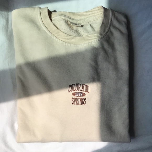 colorado springs embroidered crewneck | urban outfitters | cream | size: large - Picture 4 of 6